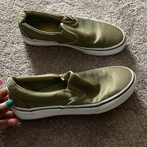 Vans Classic Slip-On Sneakers Olive Green Canvas Low Top Casual SIZE 6M 7.5W